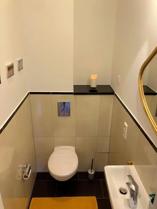Schoene Ferienwohnung Im Zentrum Les Leipzig Germany